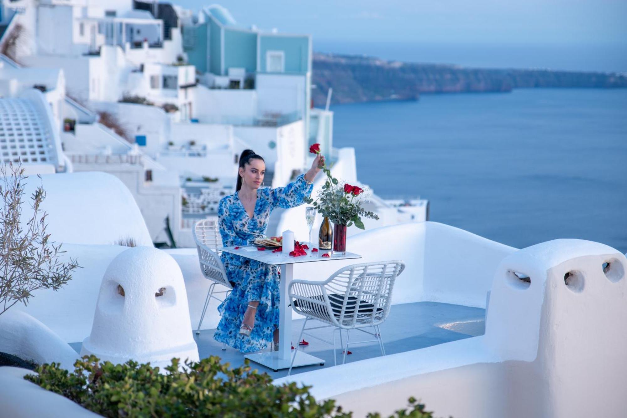 Heavens Edge Hotell Imerovigli  Exteriör bild