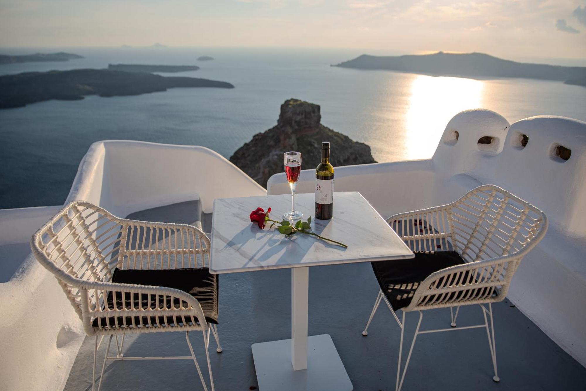 Heavens Edge Hotell Imerovigli  Exteriör bild